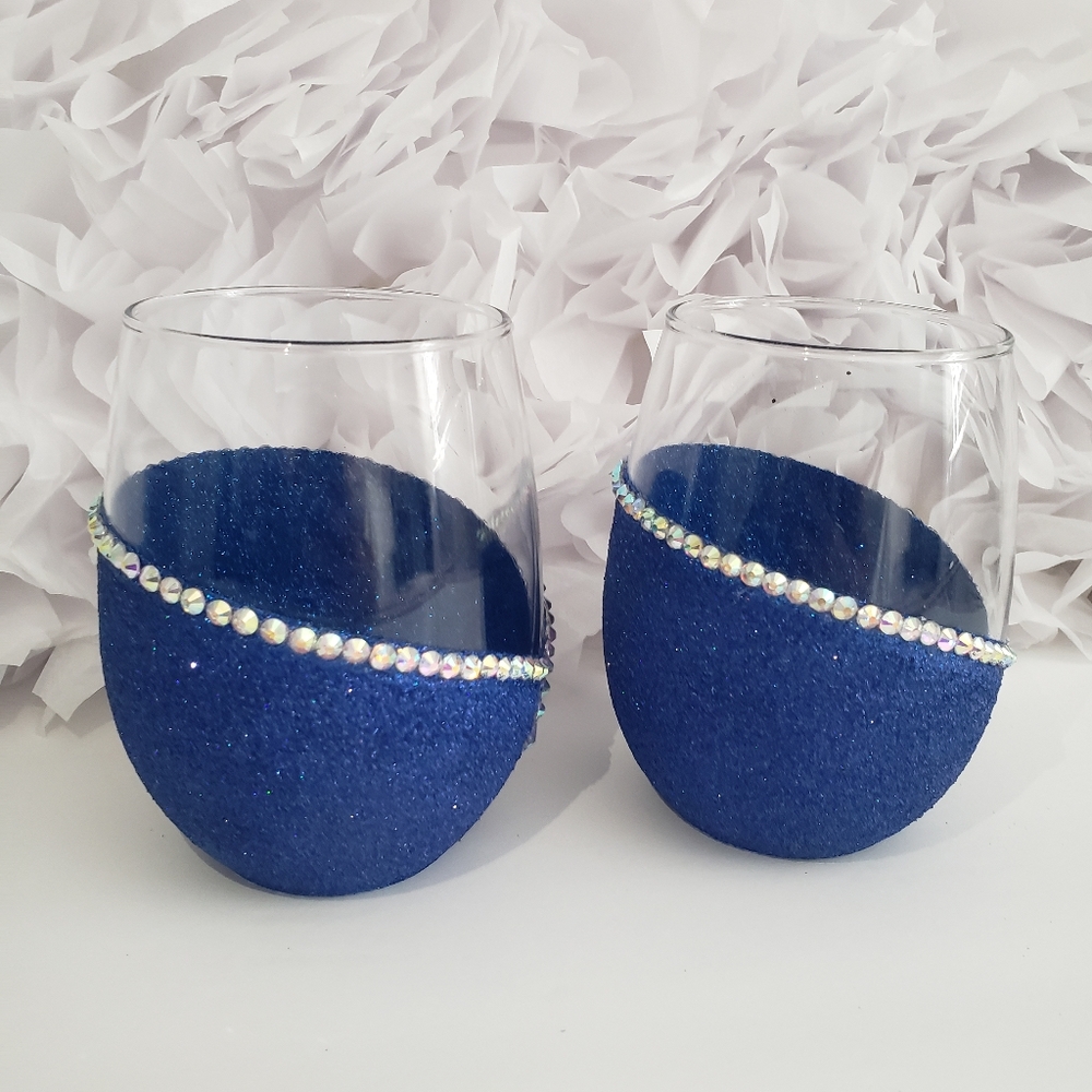 Crystal Rhinestone 🔮 Bling Hand Crafted Wine/Water 💧🍷 Glass (Set of 2) - Picture 6 of 6